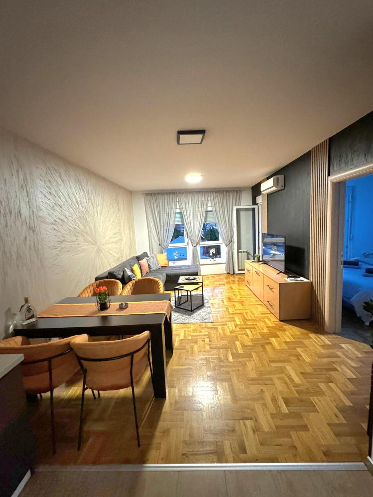 Apartamento Stan Na Dan Aurora Požarevac Exterior foto