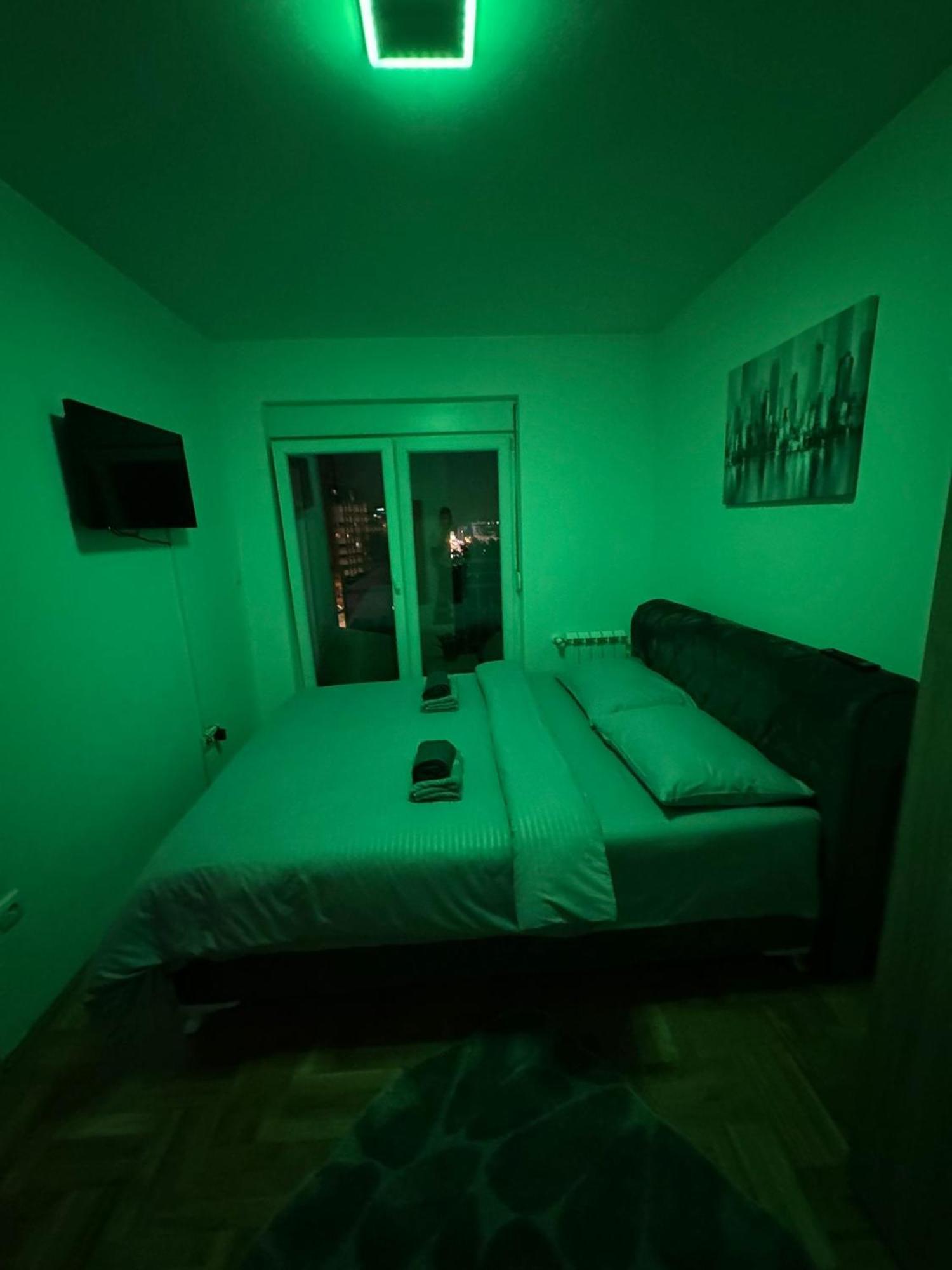Apartamento Stan Na Dan Aurora Požarevac Exterior foto