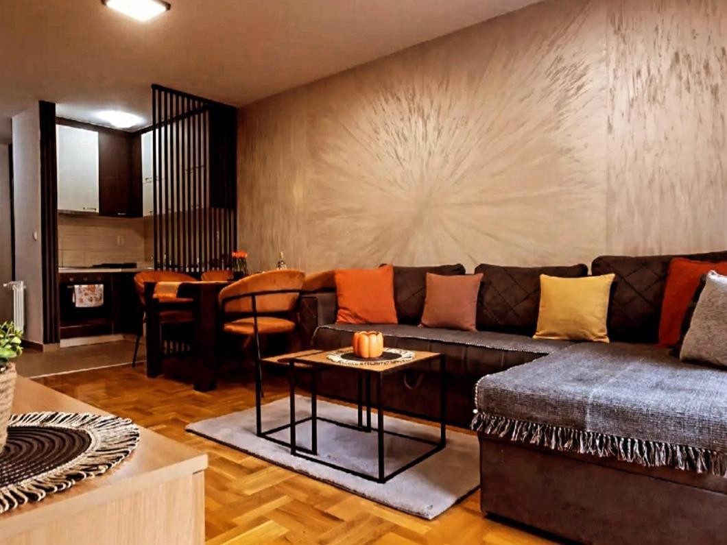 Apartamento Stan Na Dan Aurora Požarevac Exterior foto