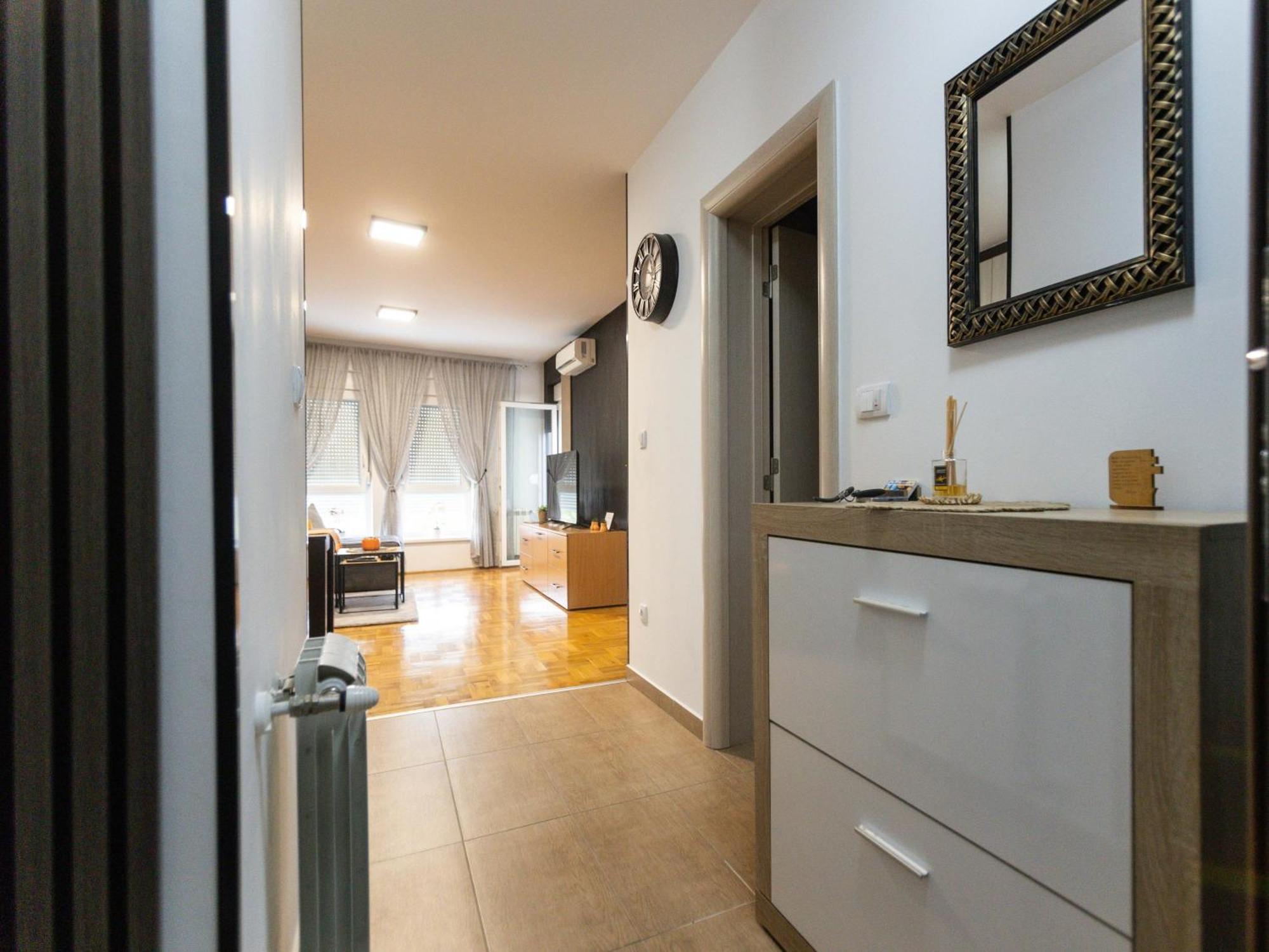 Apartamento Stan Na Dan Aurora Požarevac Exterior foto